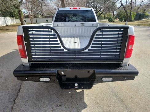 Used 2011 Chevrolet Silverado 2500 LT w/ Interior Plus Package image 6