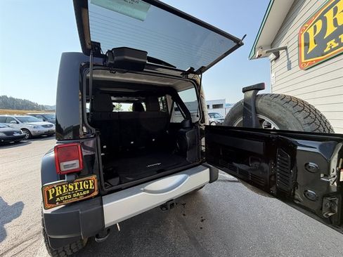 Used 2013 Jeep Wrangler Unlimited Sahara w/ Connectivity Group AWD/4WD image 45
