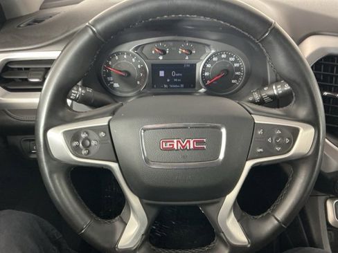 Used 2023 GMC Acadia SLT image 16
