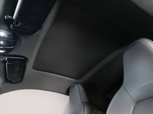 Certified 2025 Porsche 911 Carrera image 31