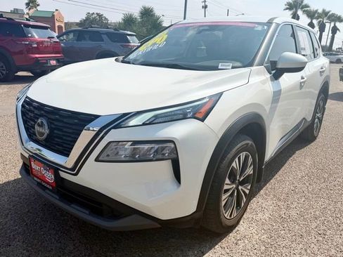 Certified 2023 Nissan Rogue SV image 3