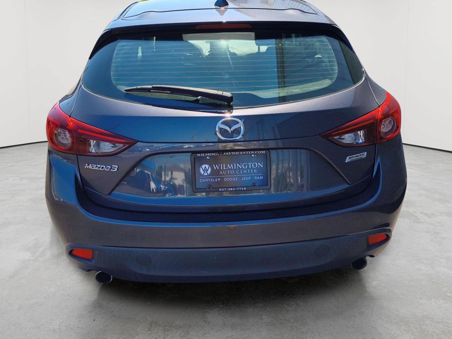 Used 2016 MAZDA MAZDA3 i Touring w/ Popular Equipment Package FWD image 41