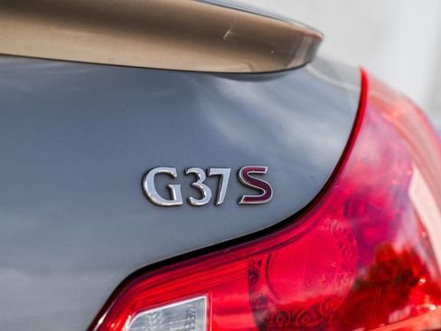 Used 2009 INFINITI G37 Sport w/ Premium Pkg image 31