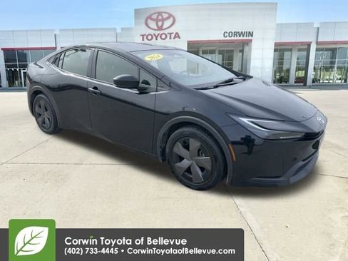 Used 2024 Toyota Prius LE image 1