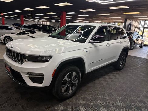 Used 2022 Jeep Grand Cherokee Limited 4xe AWD/4WD image 6