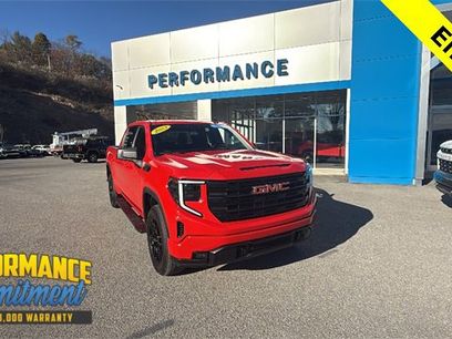 Used 2023 GMC Sierra 1500 Elevation w/ LPO, Elevation Black Package