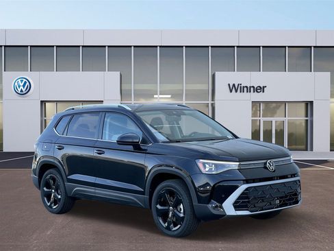 New 2025 Volkswagen Taos SEL image 5