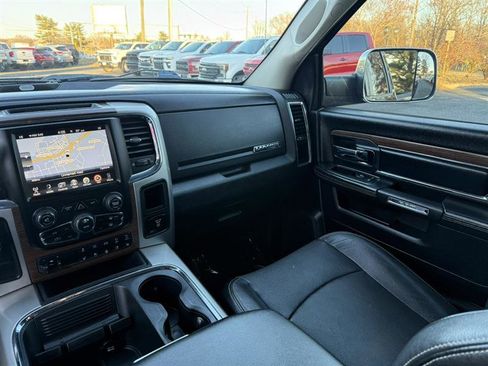 Used 2016 RAM 3500 Laramie image 27