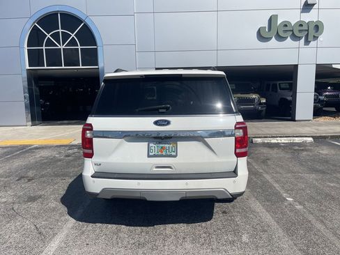 Used 2020 Ford Expedition XLT image 6