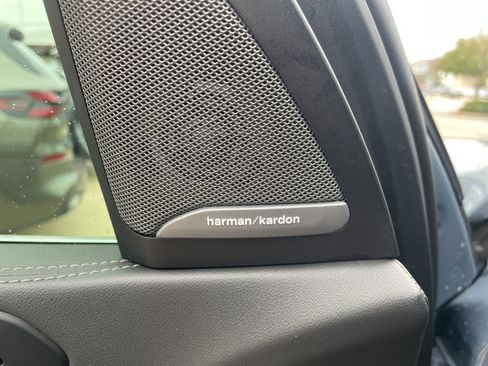 Used 2023 BMW X7 xDrive40i w/ Executive Package image 13