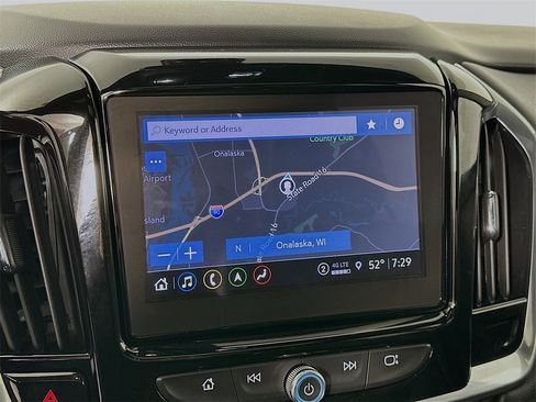 Used 2023 Chevrolet Traverse Premier image 16