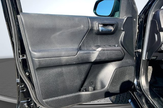 Used 2023 Toyota Tacoma TRD Off-Road AWD/4WD image 21
