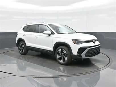 New 2026 Volkswagen Taos SE