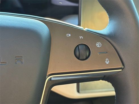 Used 2022 Tesla Model S Base image 27