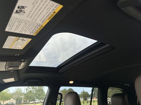 Used 2024 Nissan Armada Platinum w/ Captain's Chairs Package AWD/4WD image 32