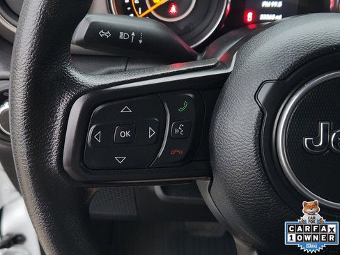 Used 2023 Jeep Gladiator Sport image 32