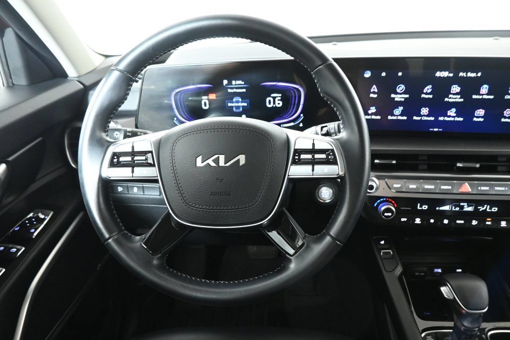 Used 2024 Kia Telluride S AWD/4WD image 18