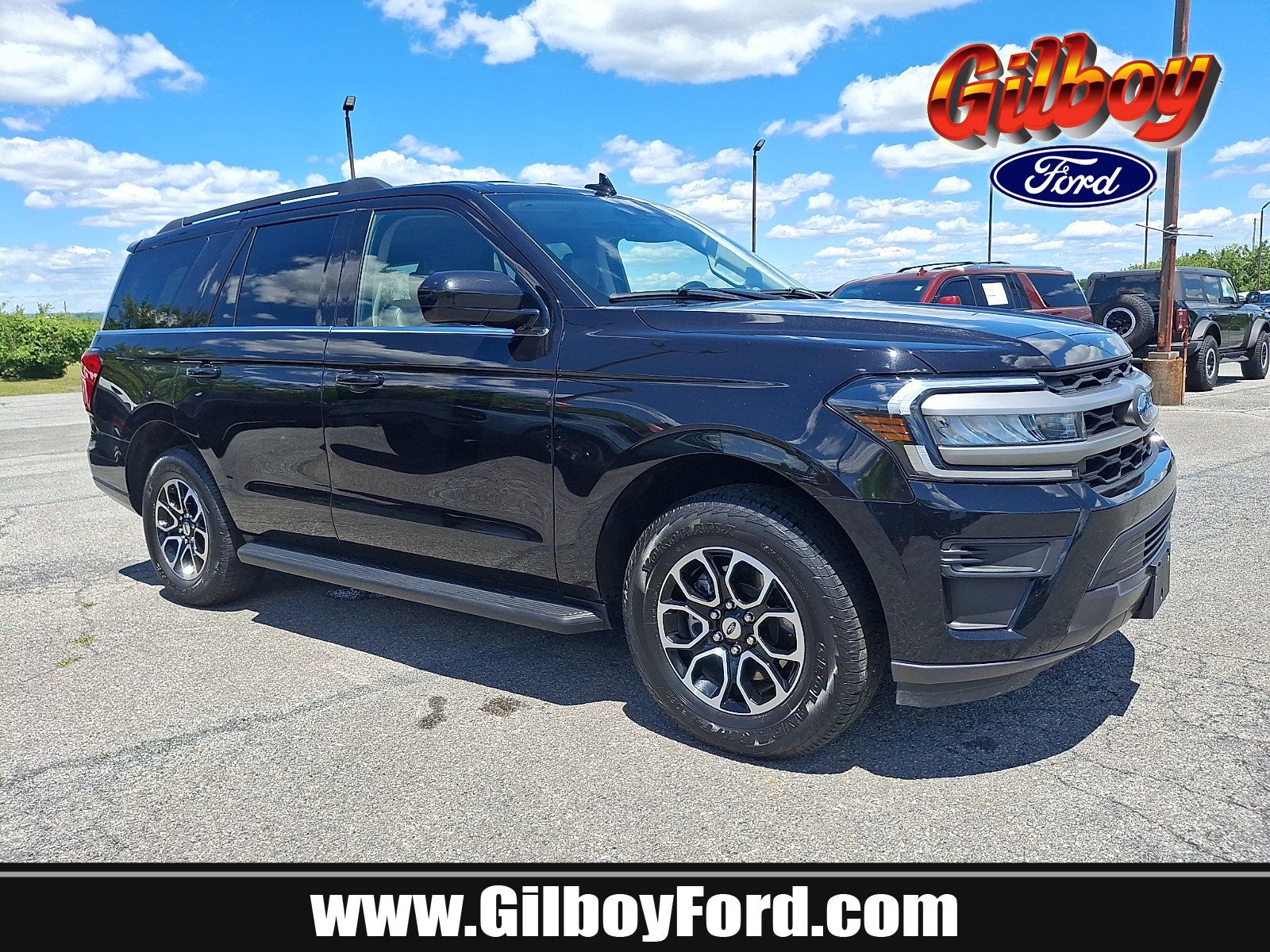 Certified 2024 Ford Expedition XLT AWD/4WD image 1