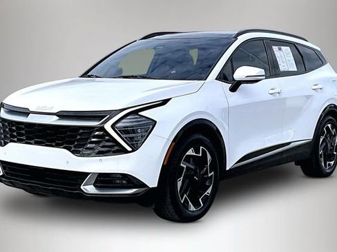 Used 2023 Kia Sportage SX image 2