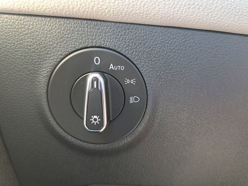 New 2026 Volkswagen Taos S image 13