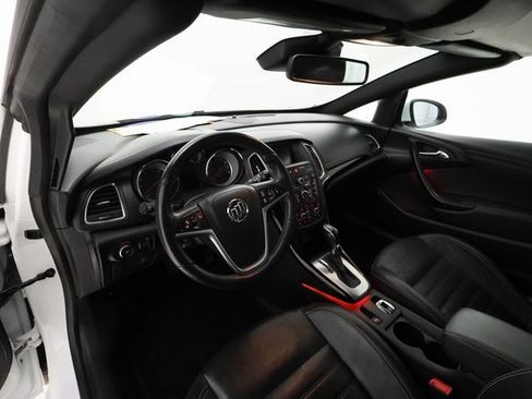 Used 2019 Buick Cascada Premium image 8