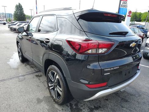 Used 2023 Chevrolet TrailBlazer LT FWD image 6