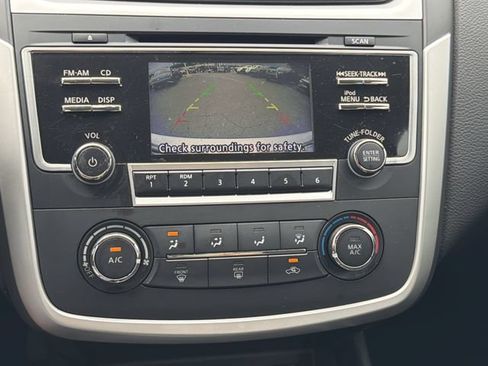 Used 2018 Nissan Altima 2.5 S w/ S Convenience Package FWD image 18