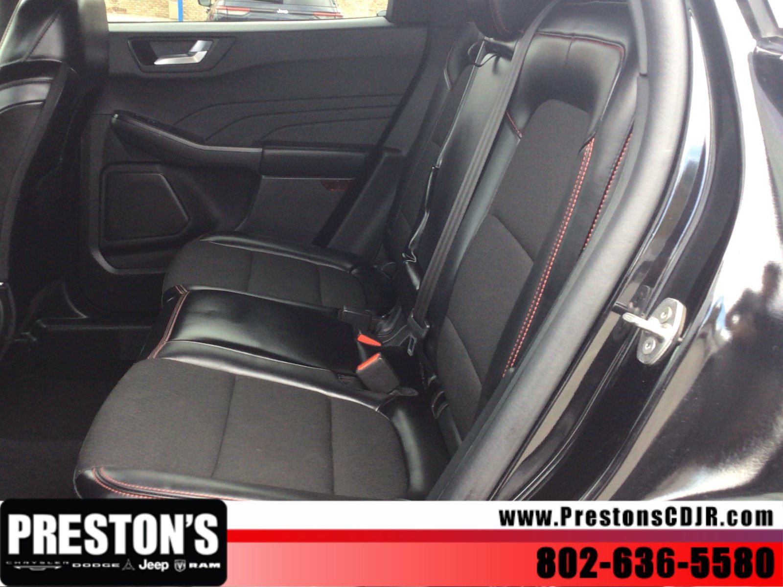 Used 2025 Ford Escape ST-Line Select AWD/4WD image 14