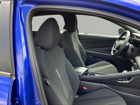 Used 2025 Hyundai Elantra SEL w/ Cargo Package FWD image 28