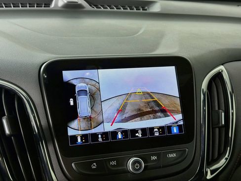 Used 2024 Chevrolet Equinox RS AWD/4WD image 13