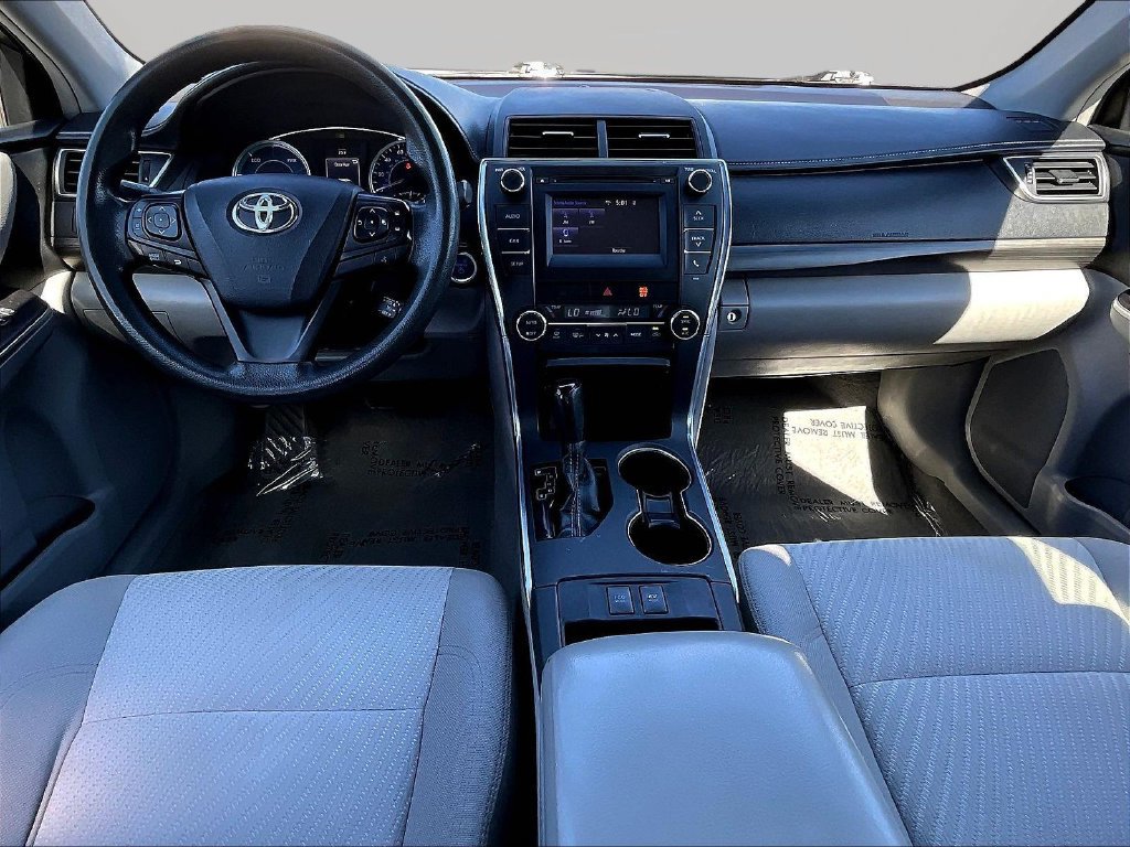 Used 2017 Toyota Camry LE FWD image 7