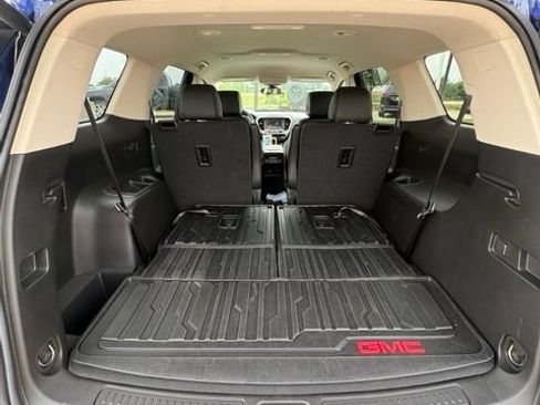 Used 2023 GMC Acadia Denali AWD/4WD image 24