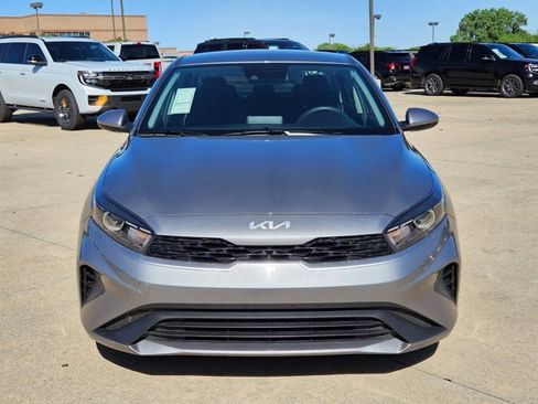 Used 2024 Kia Forte LXS FWD image 2