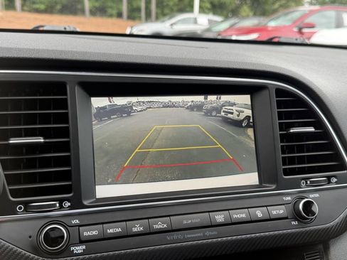 Used 2018 Hyundai Elantra Sport w/ Sport Premium Package 03 FWD image 22