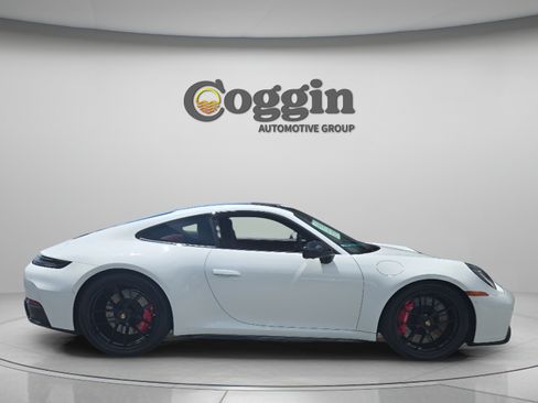Used 2026 Porsche 911 Carrera GTS RWD image 6