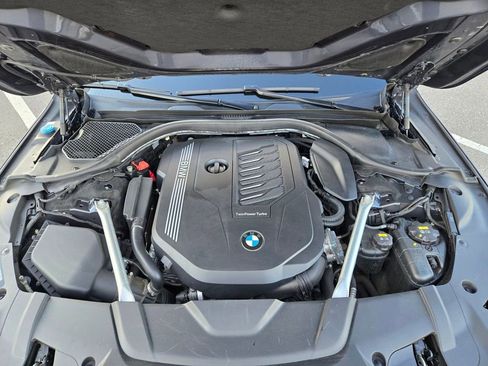 Used 2020 BMW 740i w/ Premium Package image 19