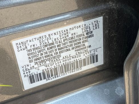 Used 2025 Nissan Sentra SV image 28