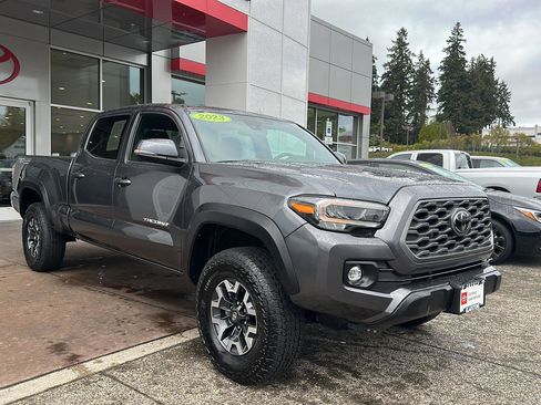 Certified 2023 Toyota Tacoma TRD Off-Road AWD/4WD image 1