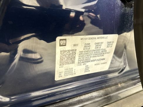 Used 2023 Buick Enclave Essence FWD image 28