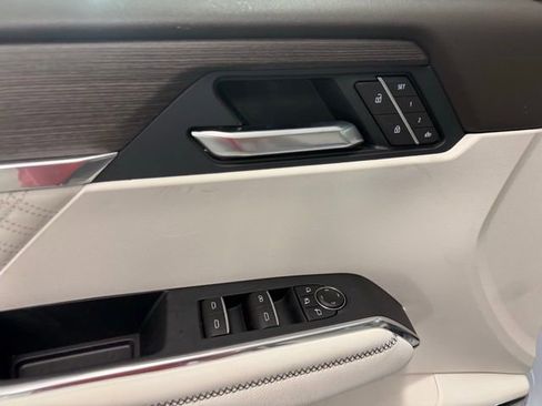 New 2026 GMC Acadia Denali image 15