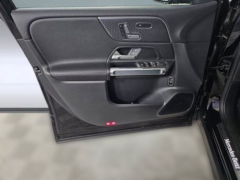 New 2025 Mercedes-Benz GLB 250 4MATIC image 19