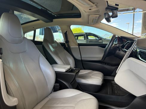Used 2014 Tesla Model S RWD image 31