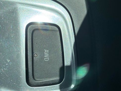 Used 2023 Chevrolet Equinox LS w/ LS Convenience Package AWD/4WD image 20