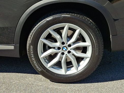 Used 2022 BMW X5 xDrive40i w/ Premium Package AWD/4WD image 8