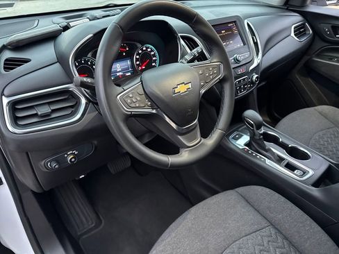 Used 2024 Chevrolet Equinox LT image 18