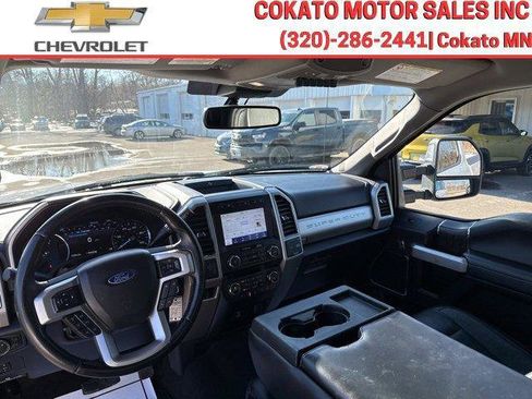 Used 2020 Ford F350 Lariat w/ Chrome Package image 17
