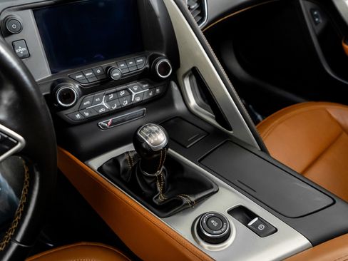 Used 2015 Chevrolet Corvette Stingray Coupe w/ 2LT Preferred Equipment Group image 31