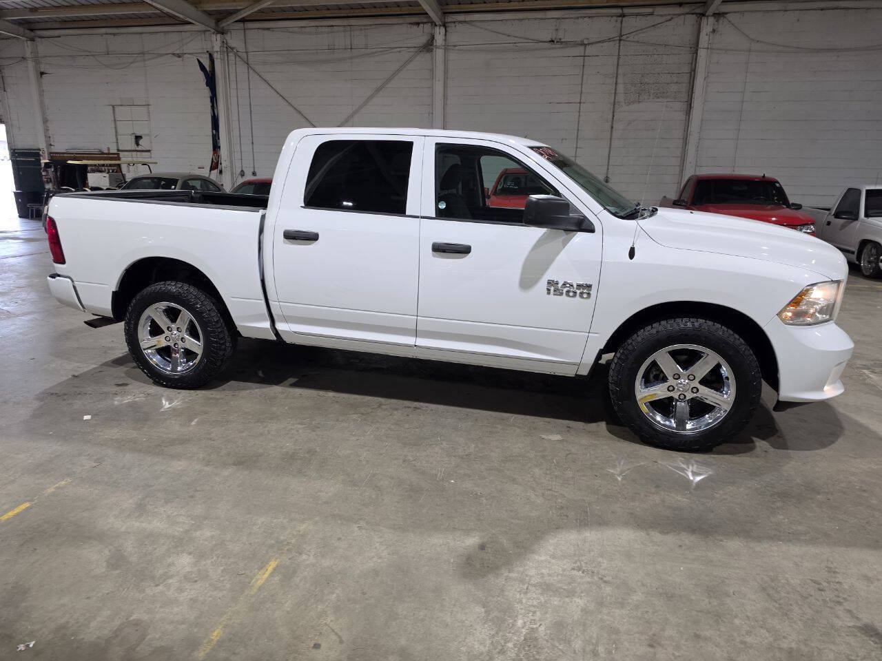 Used 2018 RAM 1500 Express AWD/4WD image 21