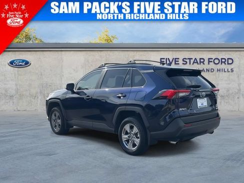 Used 2025 Toyota RAV4 XLE AWD/4WD image 7