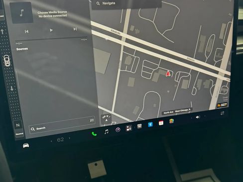 Used 2022 Tesla Model X Plaid AWD/4WD image 38